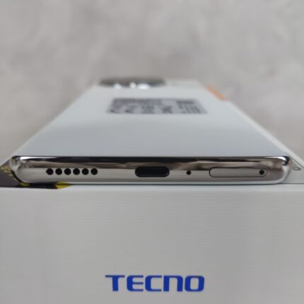 TECNO Spark 20 Pro Plus Белый