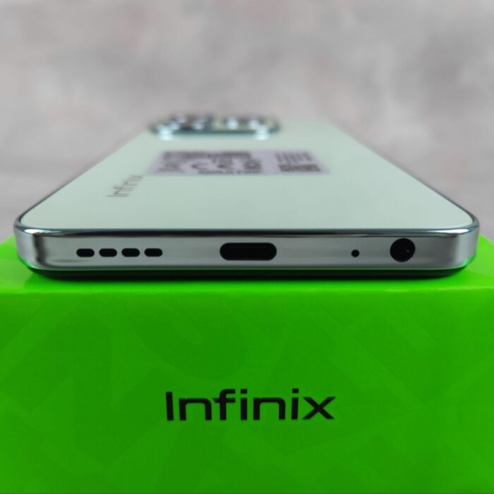 Infinix Hot 40i Зеленый