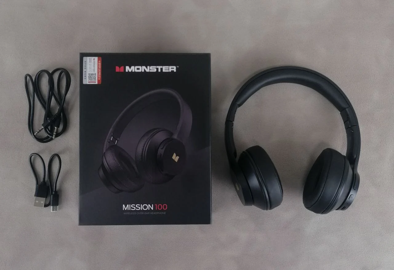 Monster MISSION 100 Черный Monster MISSION 100 Черный